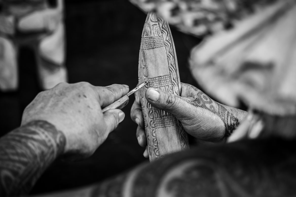 La gravure sur écorce — Stephane Mailion