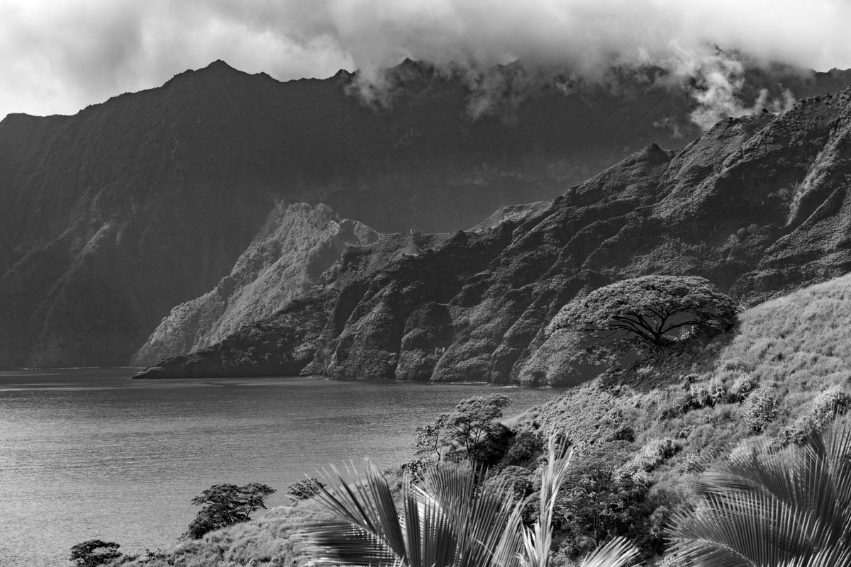 Fatu Hiva côte Ouest — Nicolas Pradel